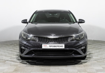 Подержанный автомобиль Kia Optima Sedan 2018 года (2 фото)