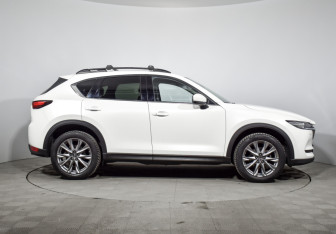 Подержанный автомобиль Mazda CX-5 2020 года (4 фото)