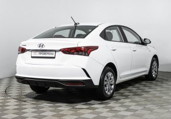 Подержанный автомобиль Hyundai Solaris Sedan 2022 года (5 фото)