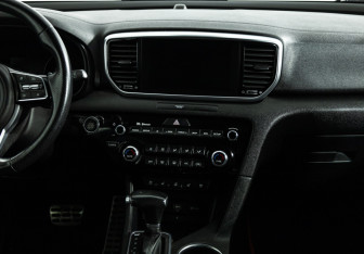 Подержанный автомобиль Kia Sportage 2018 года (14 фото)