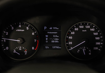 Подержанный автомобиль Hyundai Solaris Sedan 2018 года (12 фото)