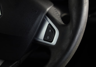 Подержанный автомобиль Renault Fluence 2010 года (11 фото)