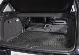 Подержанный автомобиль Volkswagen Tiguan 2010 года (29 фото)