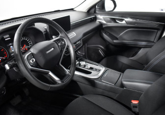 Подержанный автомобиль Haval Jolion 2024 года (9 фото)