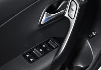Подержанный автомобиль Volkswagen Polo Sedan 2020 года (10 фото)