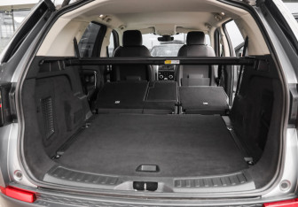 Подержанный автомобиль Land Rover Discovery Sport 2020 года (37 фото)