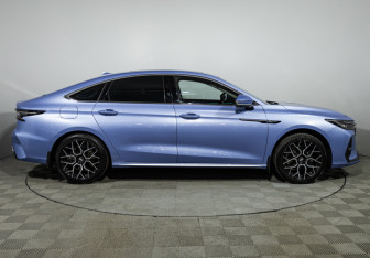 Подержанный автомобиль Chery Arrizo 8 2023 года (4 фото)