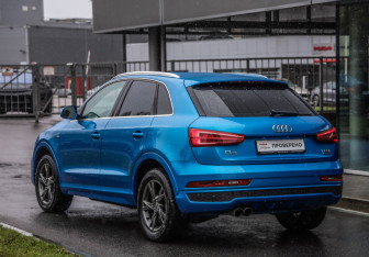 Подержанный автомобиль Audi Q3 2017 года (8 фото)