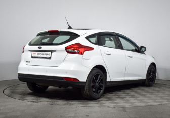 Подержанный автомобиль Ford Focus Hatchback 2017 года (5 фото)