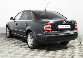Подержанный автомобиль Skoda Superb Sedan 2007 года (7 фото)