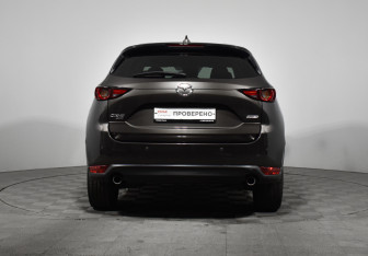 Подержанный автомобиль Mazda CX-5 2019 года (5 фото)