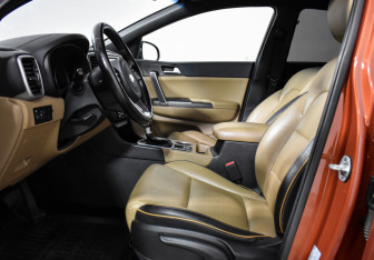 Подержанный автомобиль Kia Sportage 2019 года (10 фото)