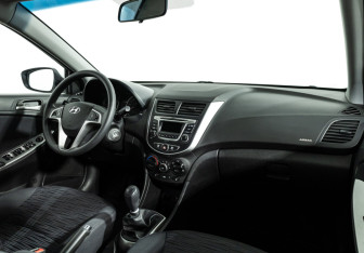 Подержанный автомобиль Hyundai Solaris Sedan 2015 года (9 фото)