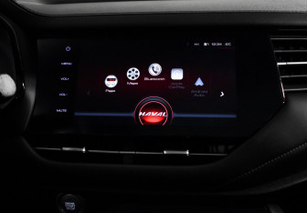 Подержанный автомобиль Haval F7 2021 года (18 фото)