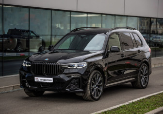 Подержанный автомобиль BMW X7 2020 года (3 фото)
