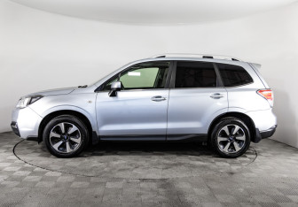 Подержанный автомобиль Subaru Forester Suv 2016 года (7 фото)