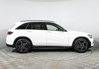 Подержанный автомобиль Mercedes-Benz GLC Coupe 2021 года (4 фото)