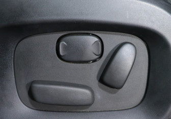 Подержанный автомобиль Land Rover Range Rover Evoque 2014 года (16 фото)