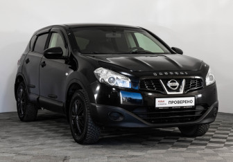 Подержанный автомобиль Nissan Qashqai 2012 года (3 фото)