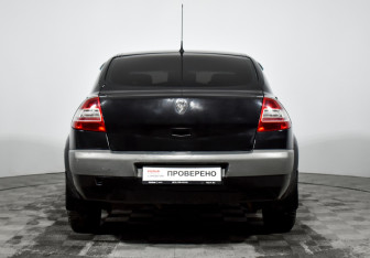 Подержанный автомобиль Renault Megane Sedan 2006 года (6 фото)