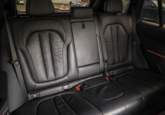 Подержанный автомобиль BMW X5 2021 года (32 фото)