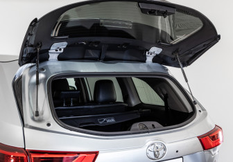 Подержанный автомобиль Toyota Highlander 2019 года (31 фото)
