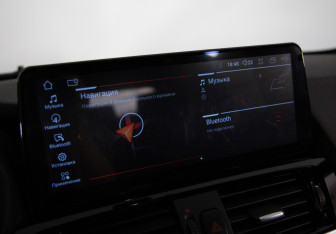 Подержанный автомобиль BMW X3 2015 года (18 фото)