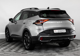Подержанный автомобиль Kia Sportage 2023 года (7 фото)