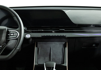 Подержанный автомобиль Omoda C5 2023 года (14 фото)