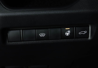 Подержанный автомобиль Toyota RAV4 2020 года (21 фото)