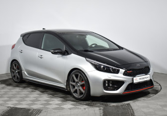 Подержанный автомобиль Kia Ceed GT 2017 года (3 фото)