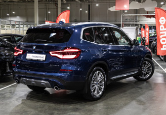 Подержанный автомобиль BMW X3 2018 года (6 фото)