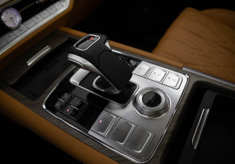 Подержанный автомобиль Tank 500 2023 года (11 фото)