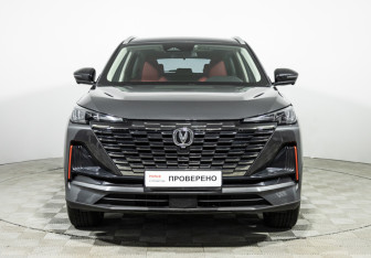 Подержанный автомобиль Changan UNI-S 2024 года (2 фото)
