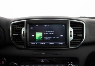 Подержанный автомобиль Kia Sportage 2016 года (12 фото)