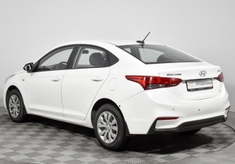 Подержанный автомобиль Hyundai Solaris Sedan 2018 года (7 фото)