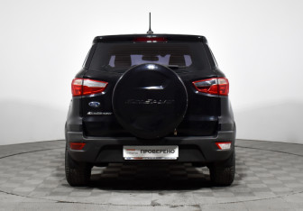 Подержанный автомобиль Ford EcoSport 2018 года (6 фото)