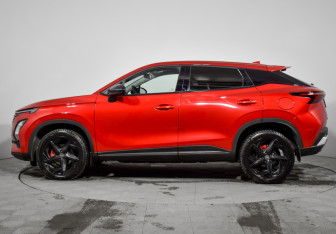 Подержанный автомобиль Omoda C5 2024 года (8 фото)