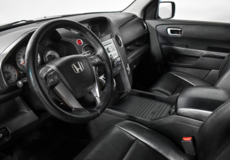 Подержанный автомобиль Honda Pilot 2008 года (9 фото)
