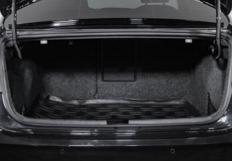 Подержанный автомобиль Volkswagen Jetta Sedan 2017 года (31 фото)