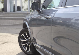 Подержанный автомобиль Volvo XC90 2018 года (7 фото)