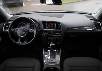 Подержанный автомобиль Audi Q5 2014 года (9 фото)