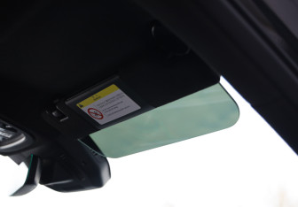 Подержанный автомобиль Geely Monjaro 2025 года (32 фото)