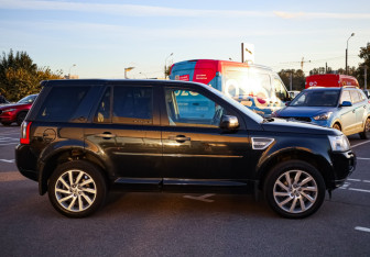 Подержанный автомобиль Land Rover Freelander 2011 года (5 фото)