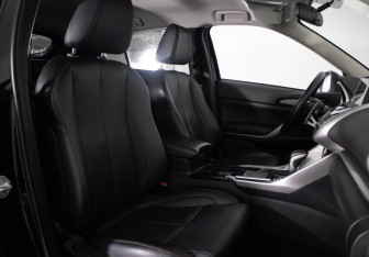 Подержанный автомобиль Mitsubishi Eclipse Cross 2019 года (12 фото)