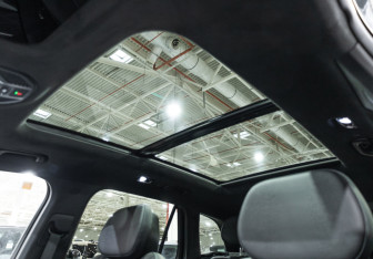 Подержанный автомобиль Geely Monjaro 2025 года (29 фото)