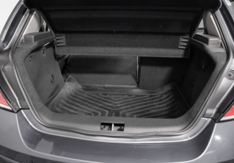 Подержанный автомобиль Opel Astra Hatchback 2006 года (23 фото)