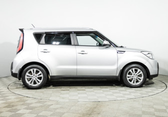 Подержанный автомобиль Kia Soul 2015 года (4 фото)