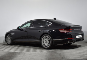 Подержанный автомобиль Genesis G80 2021 года (7 фото)