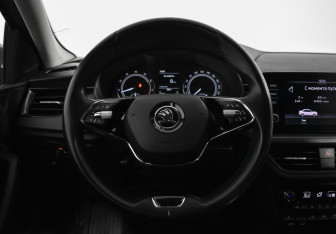 Подержанный автомобиль Skoda Rapid Liftback 2020 года (17 фото)